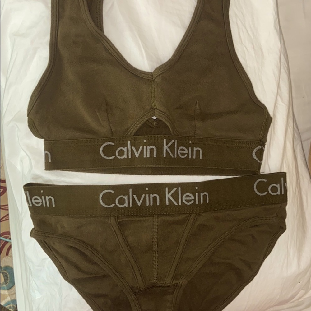 Olive Green Calvin Klein Set💚